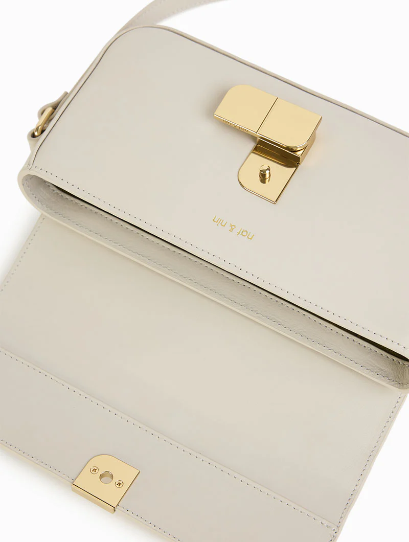Alice Small - Image 20
