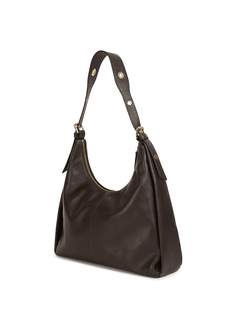 Tina - Image 11