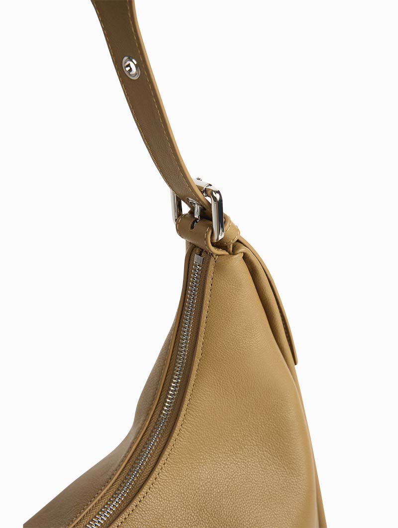 Tina - Image 18
