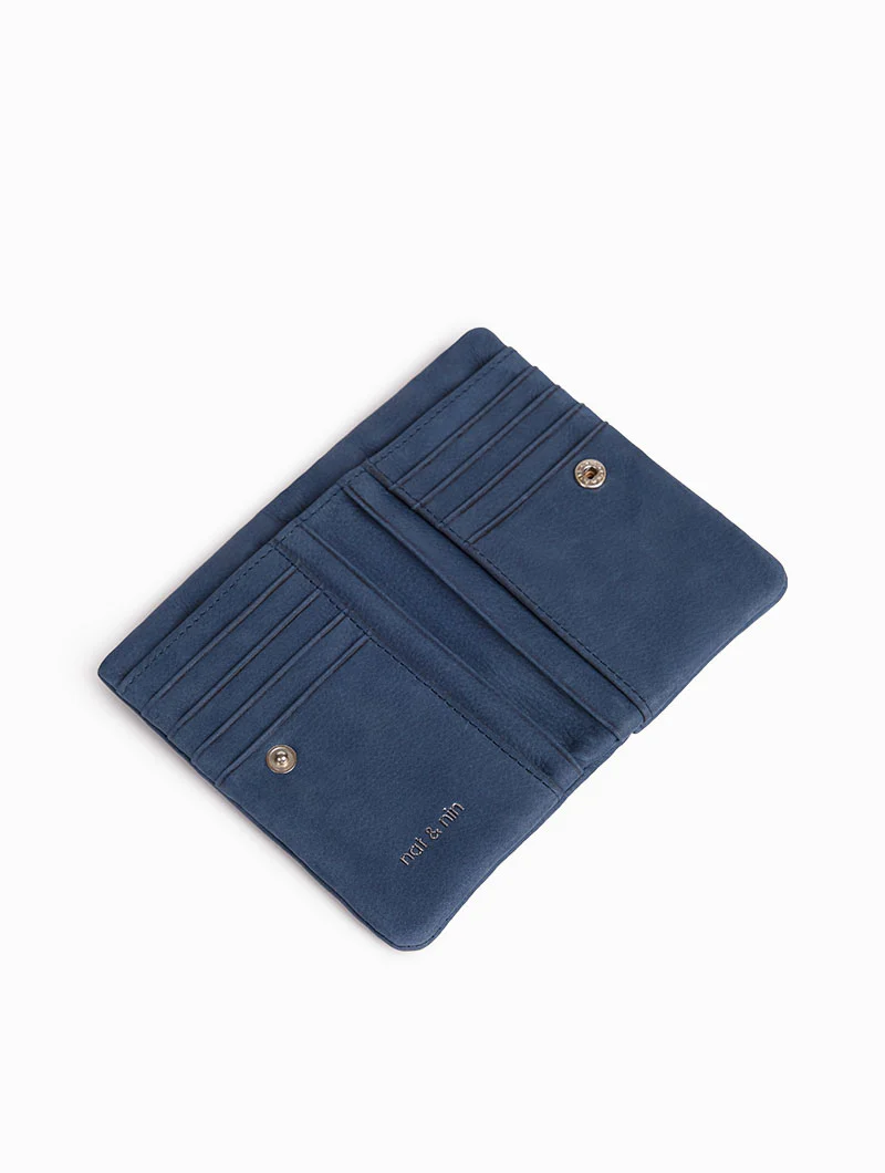 Winnie - Image 61